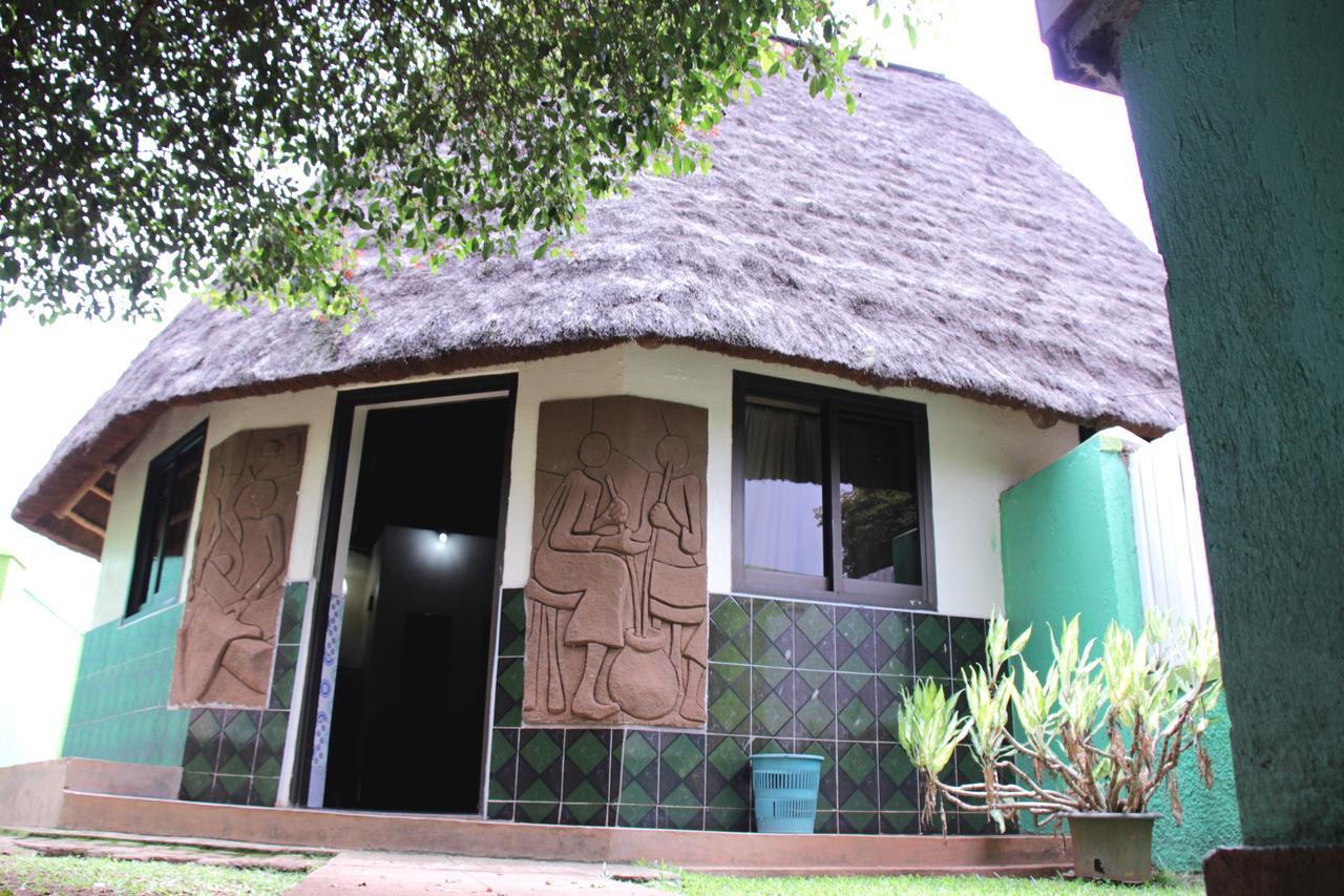 كامبالا Kiwatule Cottages المظهر الخارجي الصورة